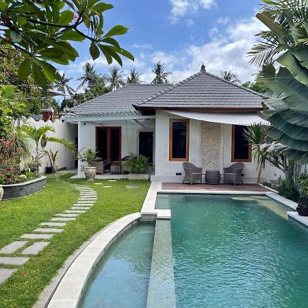 Villa Casa Shanti Deluxe 罗威那 外观 照片