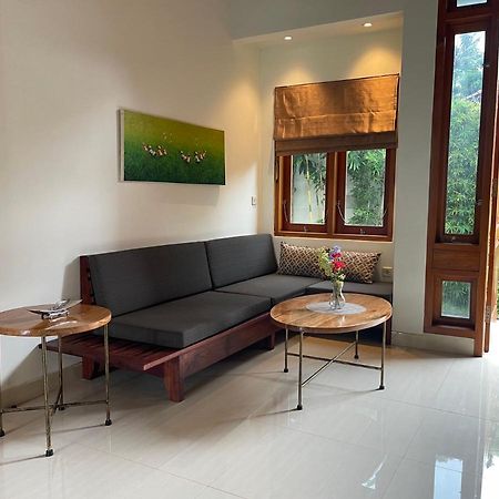 Villa Casa Shanti Deluxe 罗威那 外观 照片