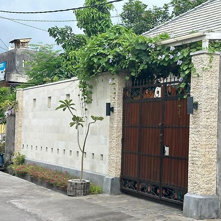 Villa Casa Shanti Deluxe 罗威那 外观 照片