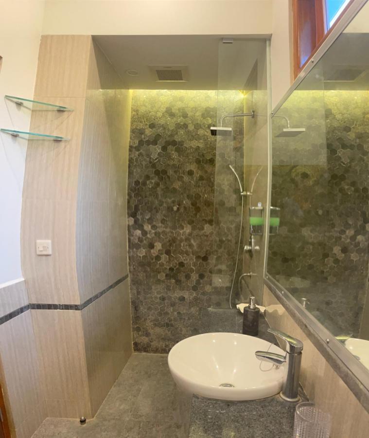 Villa Casa Shanti Deluxe 罗威那 外观 照片